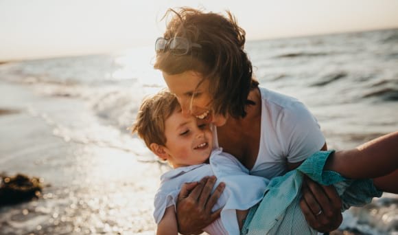 Family travel insurance image